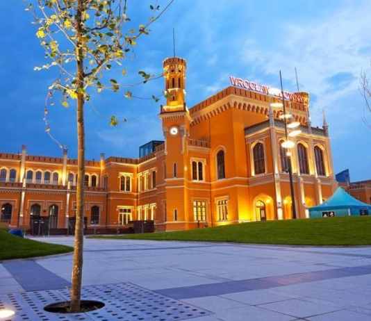 Вроцлав залізничний: маршрути, локомотиви, потяги